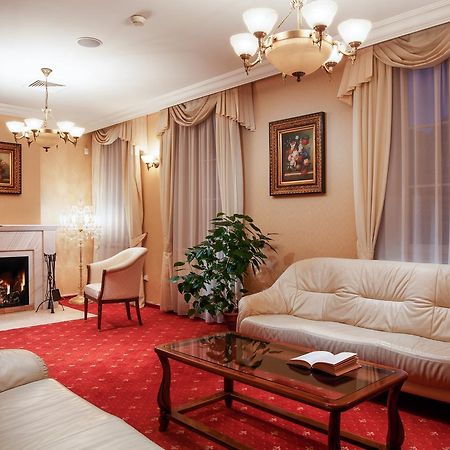 Lazensky Hotel Moskevsky Dvur Karlovy Vary Ngoại thất bức ảnh