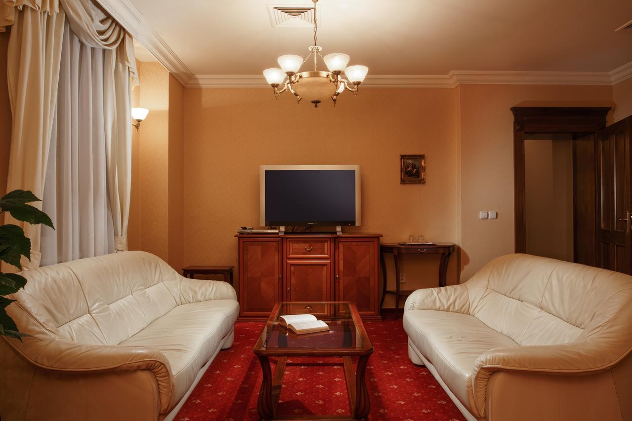 Lazensky Hotel Moskevsky Dvur Karlovy Vary Ngoại thất bức ảnh
