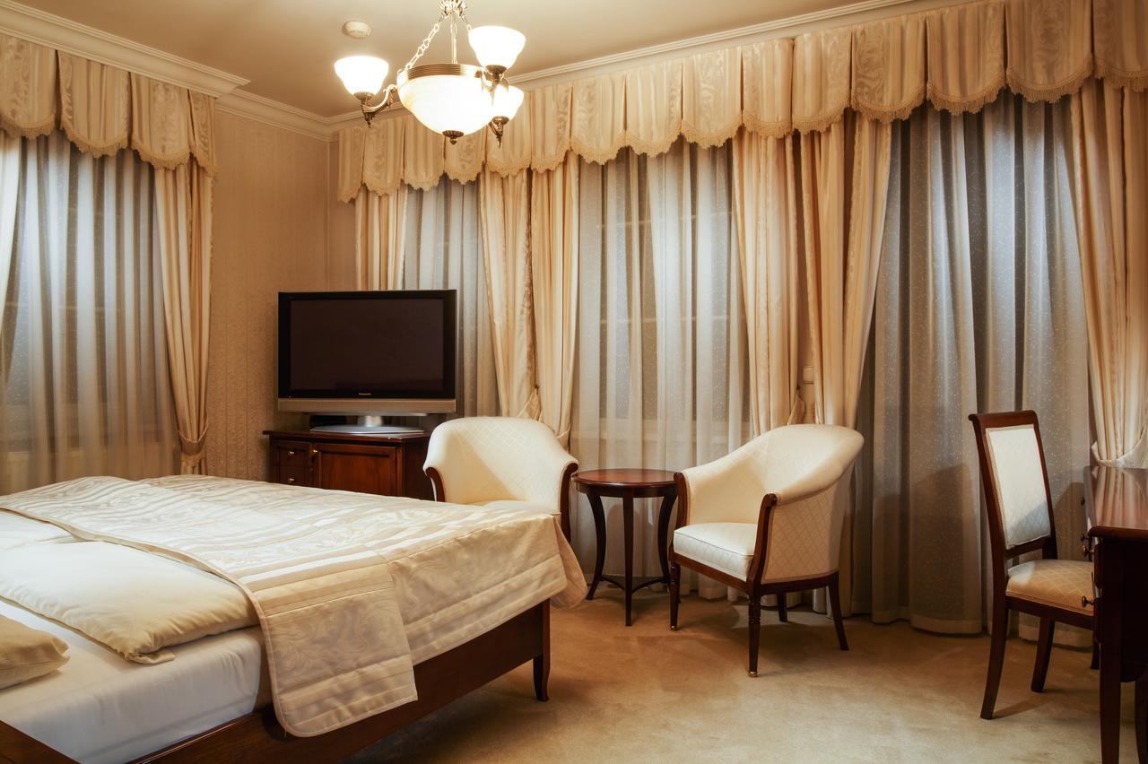 Lazensky Hotel Moskevsky Dvur Karlovy Vary Ngoại thất bức ảnh