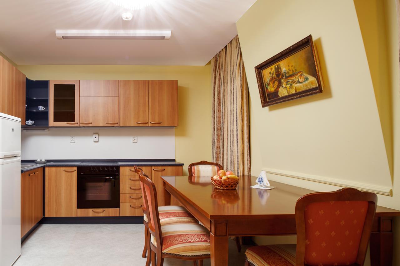 Lazensky Hotel Moskevsky Dvur Karlovy Vary Ngoại thất bức ảnh
