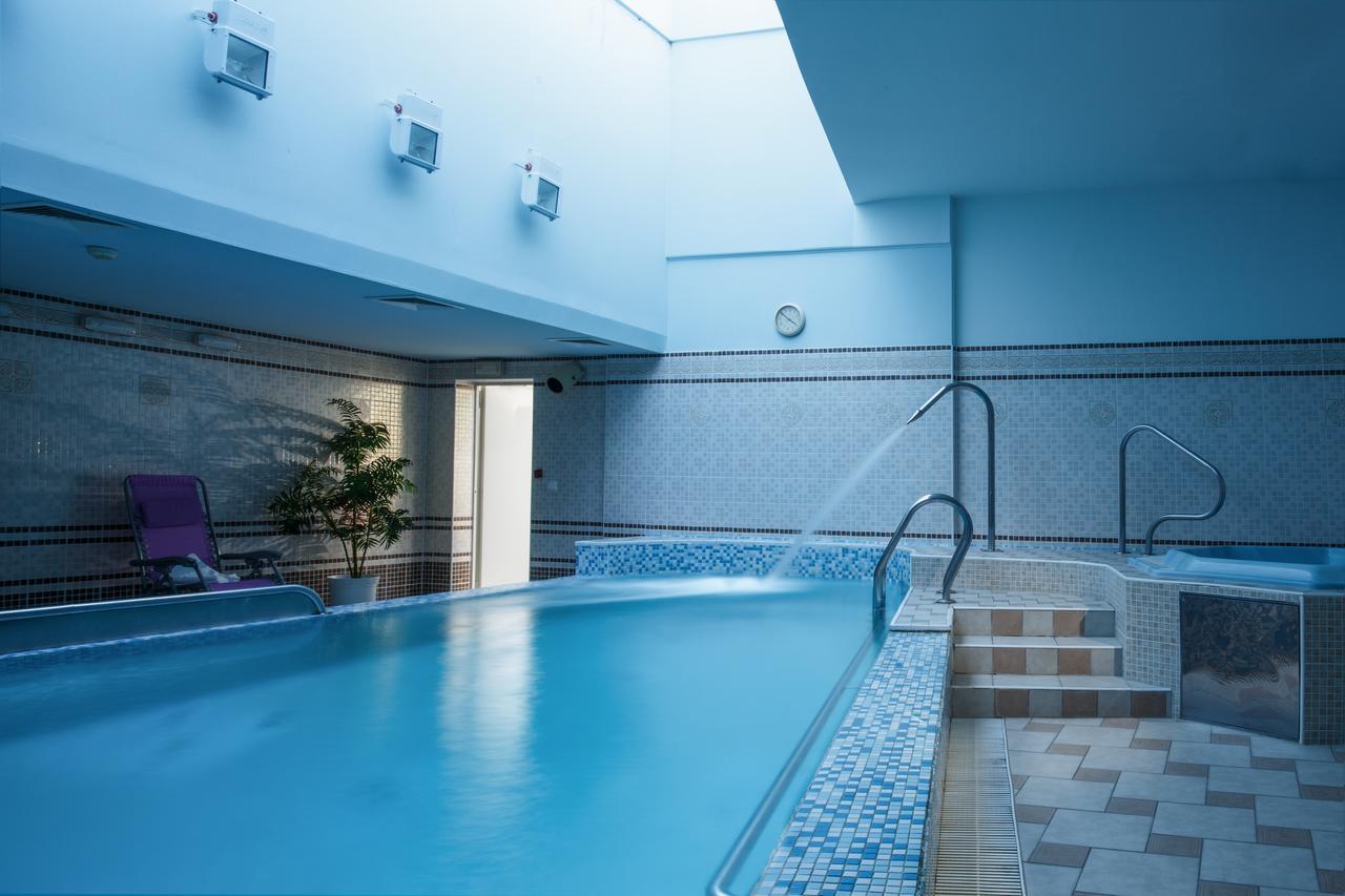 Lazensky Hotel Moskevsky Dvur Karlovy Vary Ngoại thất bức ảnh