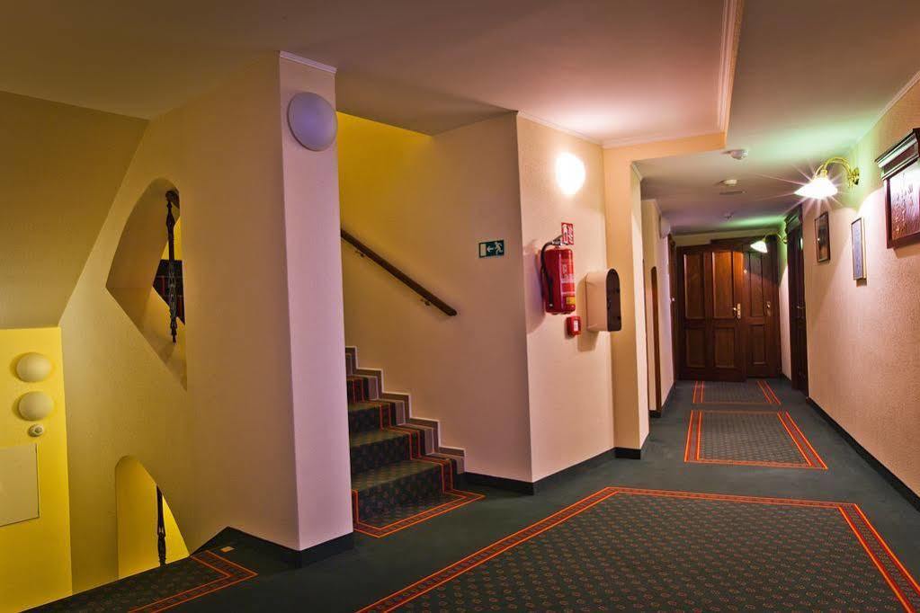 Lazensky Hotel Moskevsky Dvur Karlovy Vary Ngoại thất bức ảnh