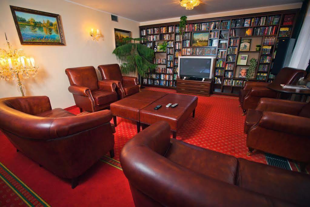 Lazensky Hotel Moskevsky Dvur Karlovy Vary Ngoại thất bức ảnh