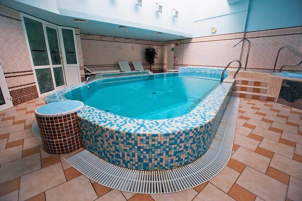 Lazensky Hotel Moskevsky Dvur Karlovy Vary Ngoại thất bức ảnh