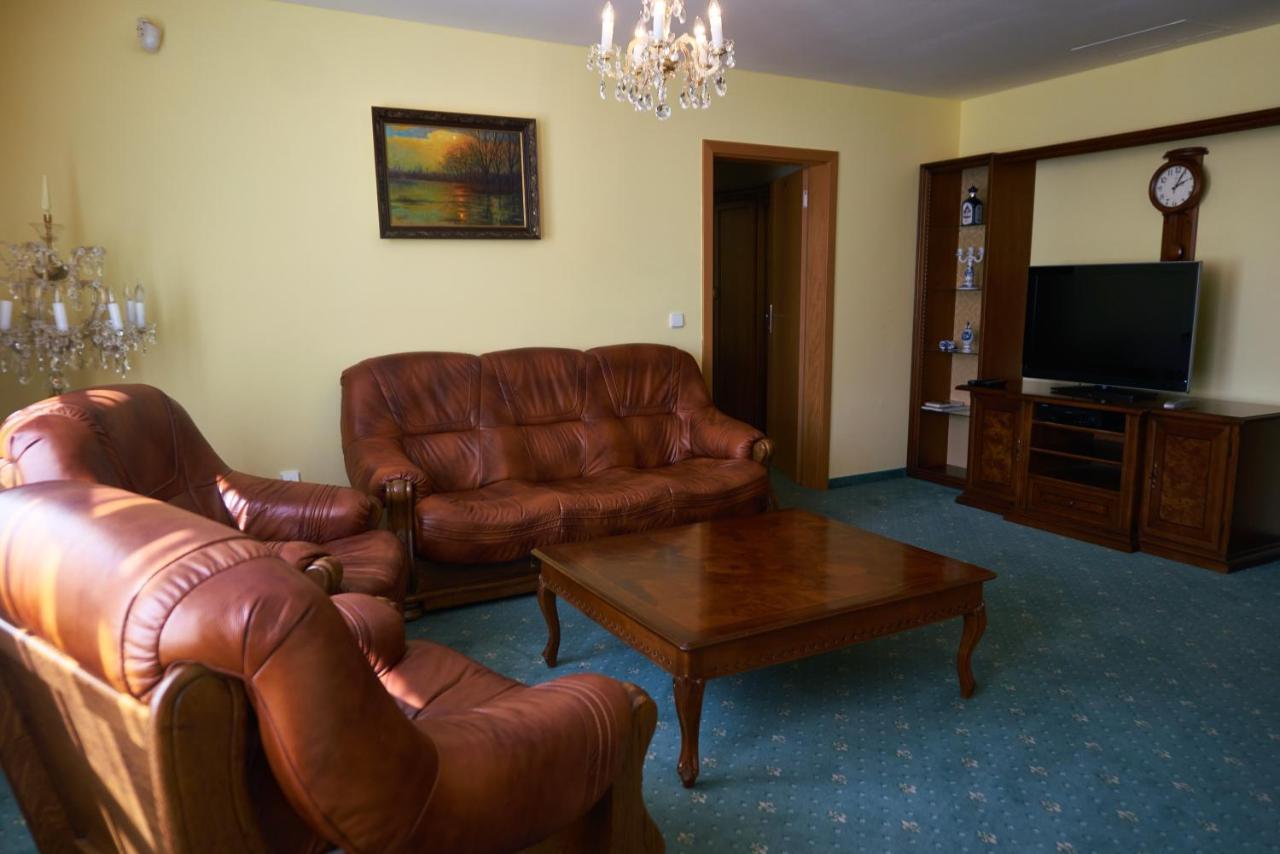 Lazensky Hotel Moskevsky Dvur Karlovy Vary Ngoại thất bức ảnh